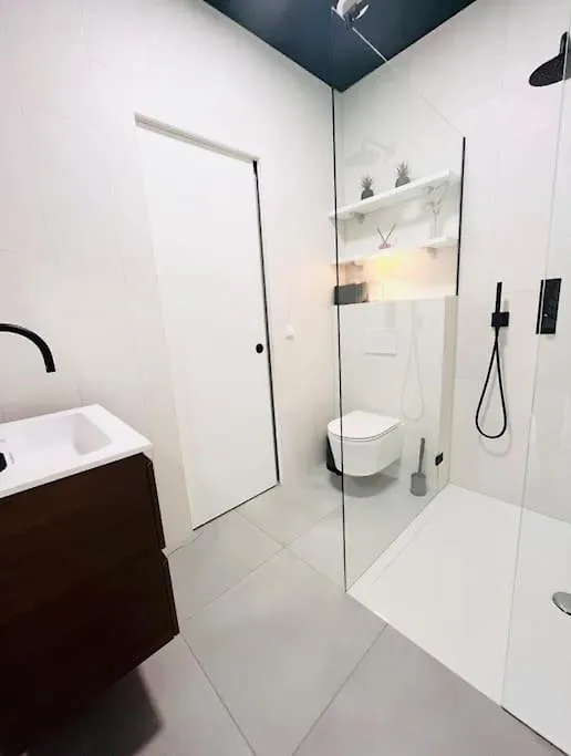 New 2 Bedrooms In Luxembourg-Chiny2 アパート ルクセンブルク